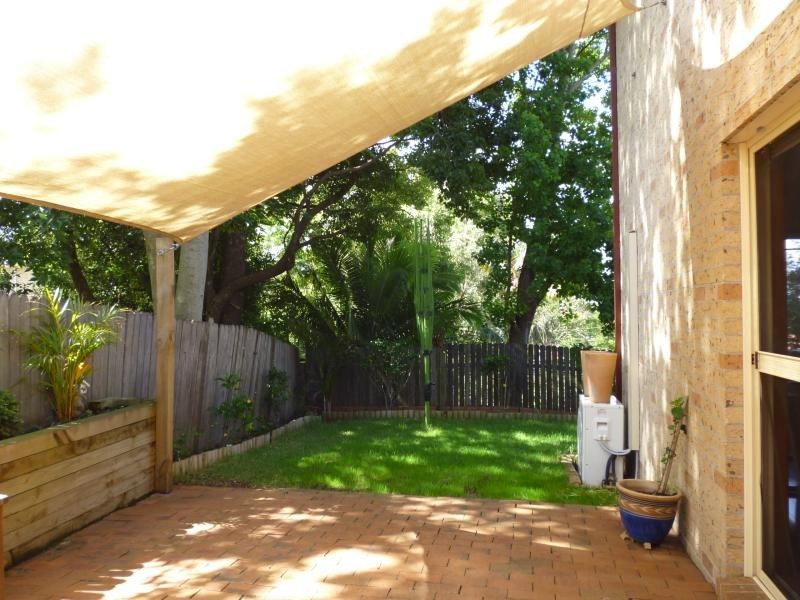 2/64  Gilmore  St, West Wollongong NSW 2500