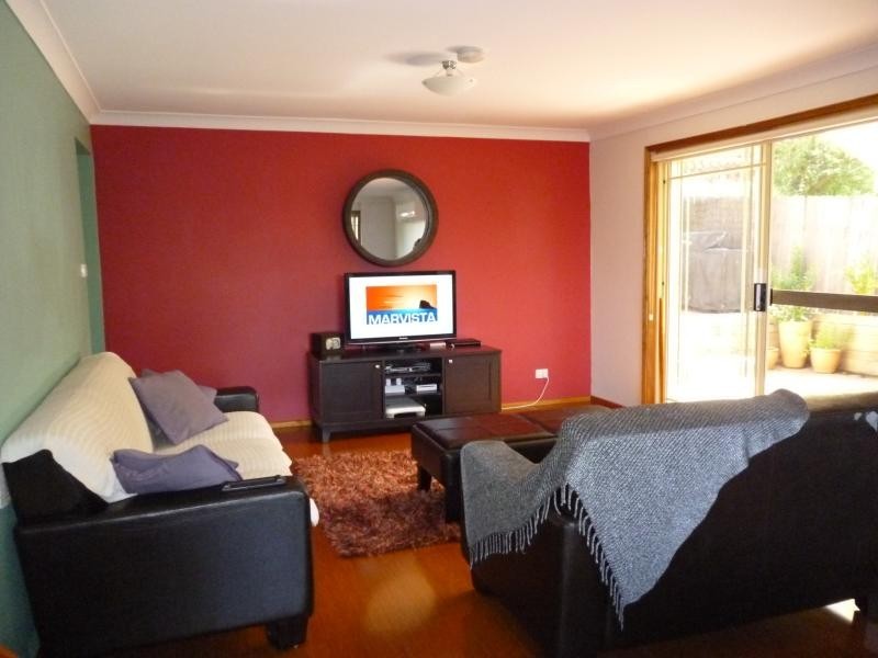 2/64  Gilmore  St, West Wollongong NSW 2500