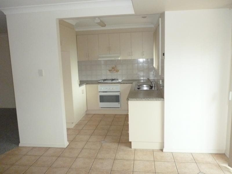 3/8 Cowper St, Fairy Meadow NSW 2519