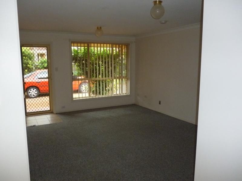 3/8 Cowper St, Fairy Meadow NSW 2519