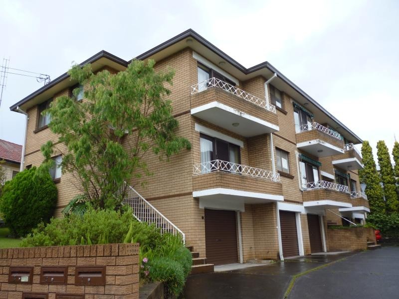 4/5 David  St, West Wollongong NSW 2500