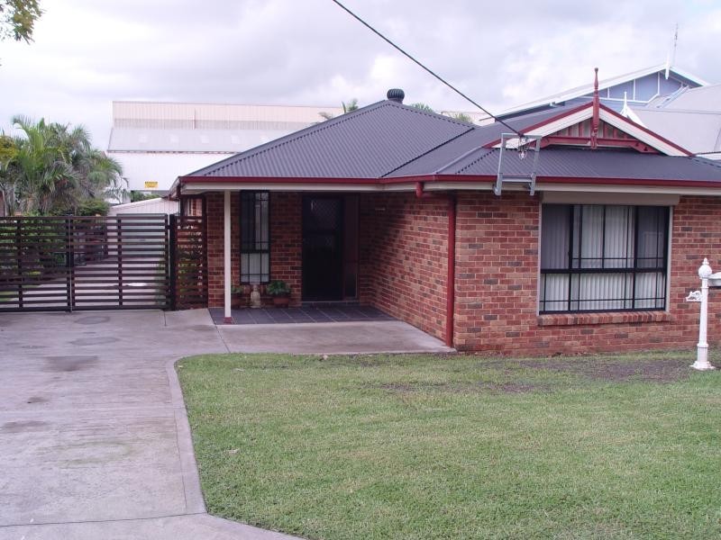 11 Florence St, Towradgi NSW 2518