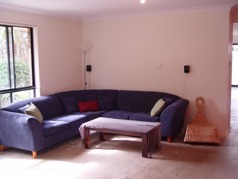 11 Florence St, Towradgi NSW 2518