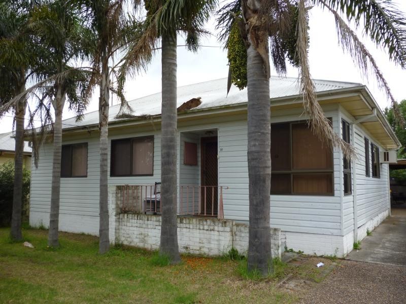 37 Farmborough Rd, Farmborough Heights NSW 2526