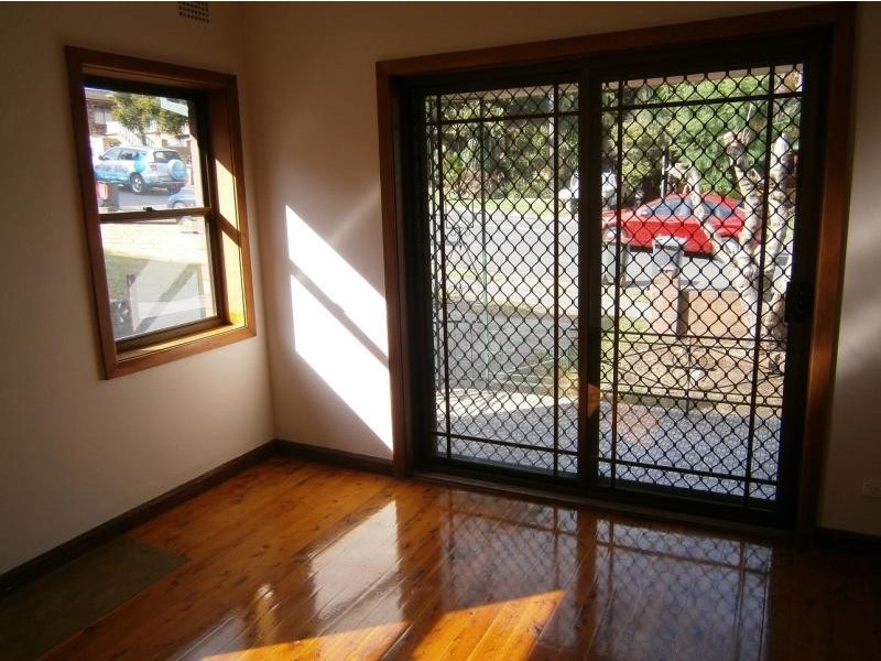 110 The  Ave, Mount Saint Thomas NSW 2500