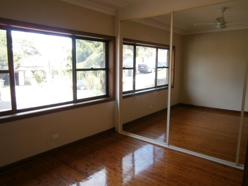 110 The  Ave, Mount Saint Thomas NSW 2500