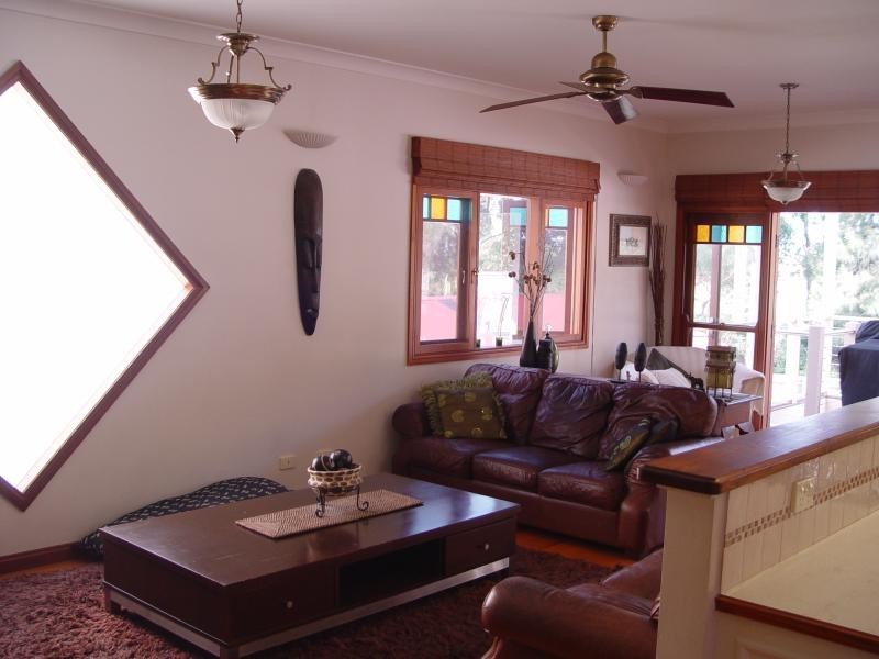 6 Stanhope St, Woonona NSW 2517