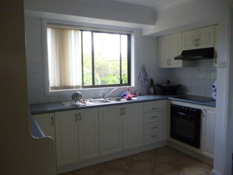 2/21 Bode Ave, North Wollongong NSW 2500