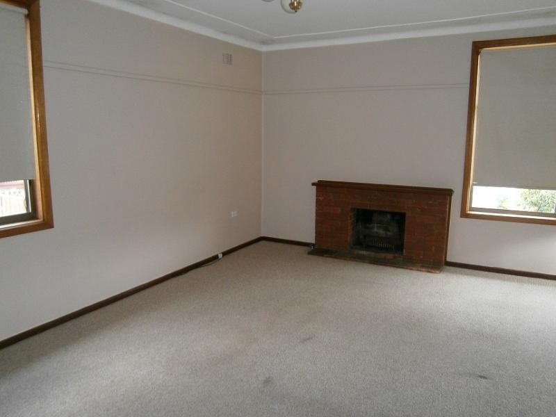 2A Obrien  St, Bulli NSW 2516