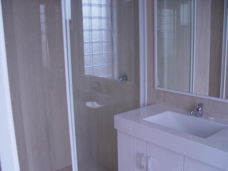 16B Murrogun Cres, Cordeaux Heights NSW 2526