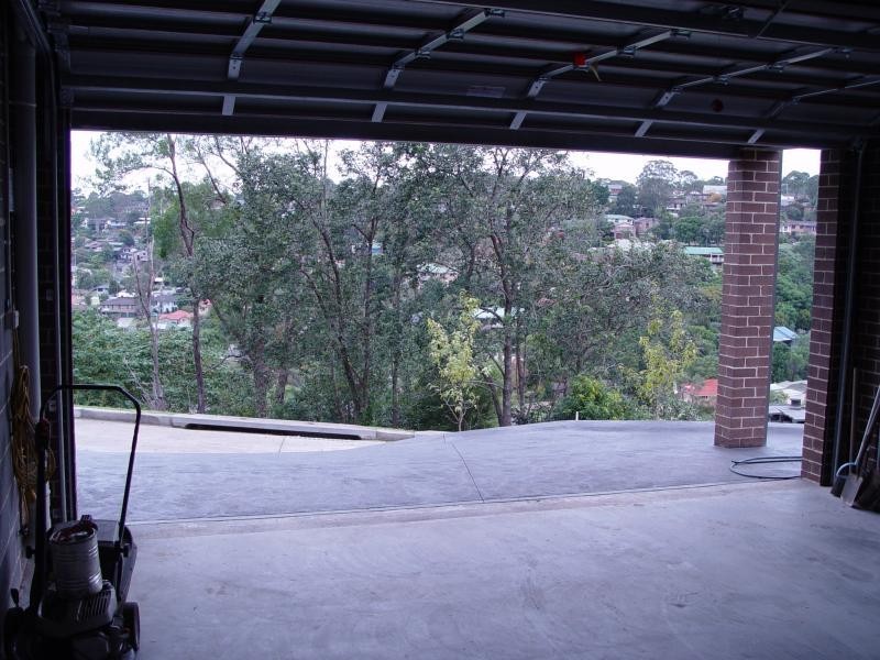 16B Murrogun Cres, Cordeaux Heights NSW 2526