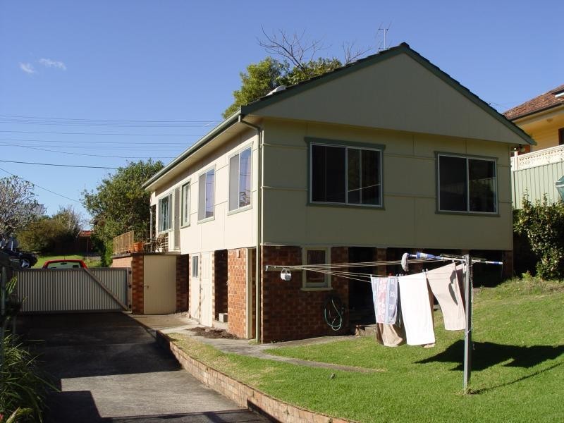 26 East  St, Russell Vale NSW 2517