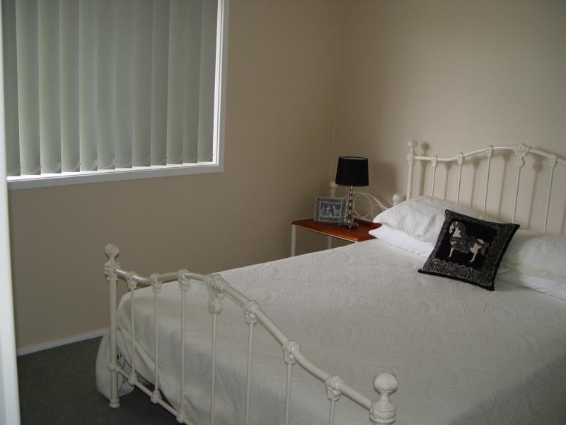 2/10 Owen Park Rd, Bellambi NSW 2518