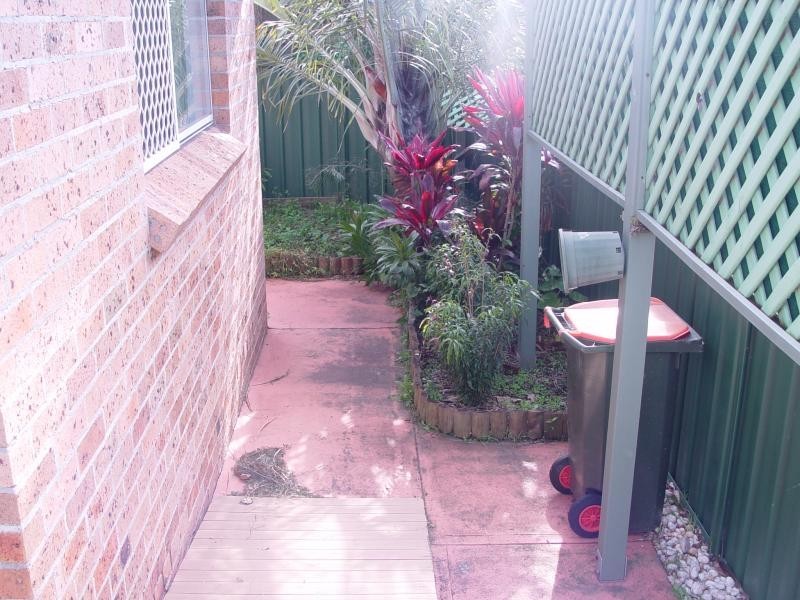 2/10 Owen Park Rd, Bellambi NSW 2518