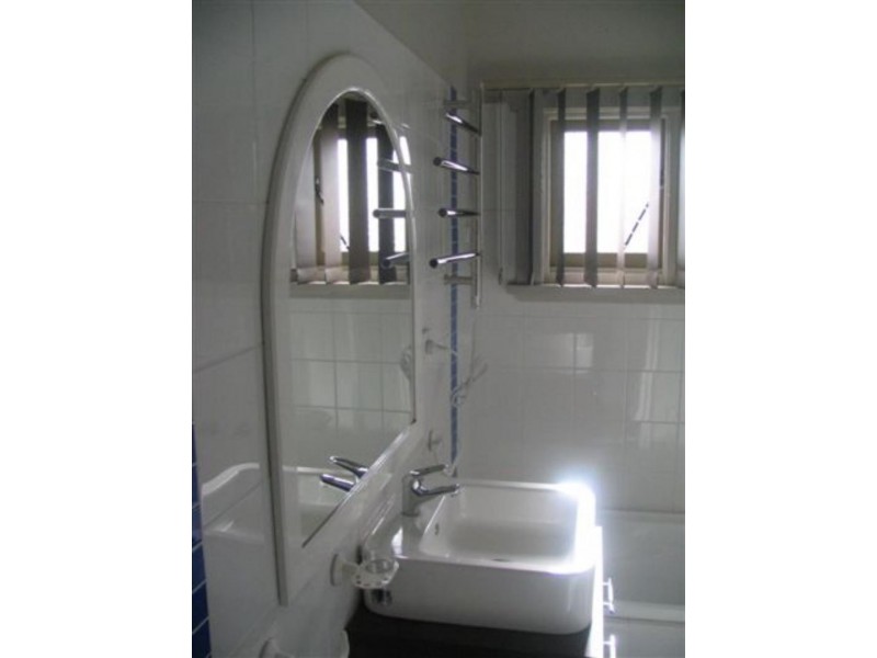 217 Flagstaff  Rd, Lake Heights NSW 2502