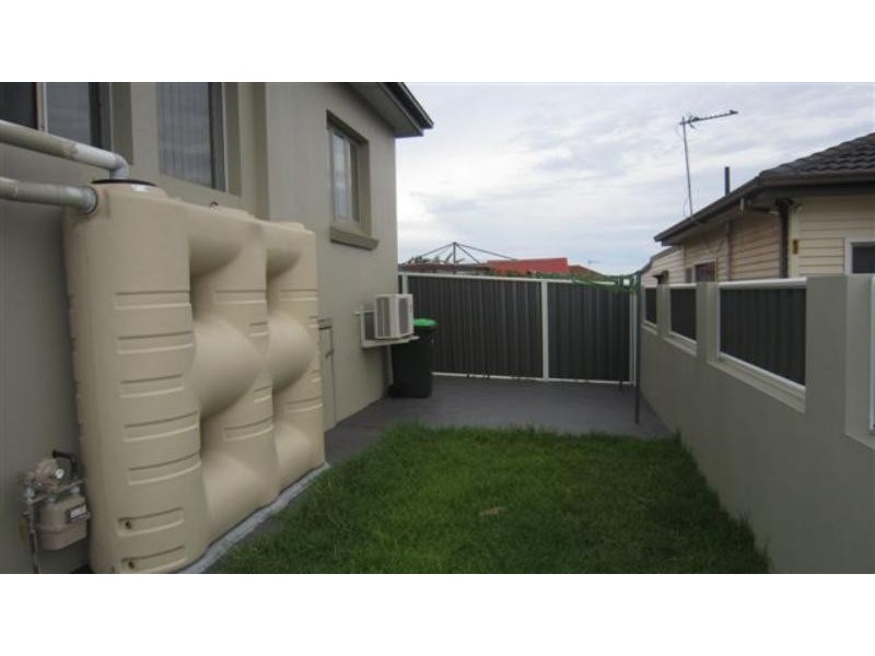 217 Flagstaff  Rd, Lake Heights NSW 2502