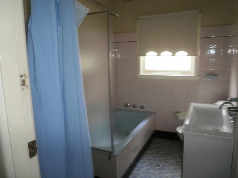 56 Figtree Cres, Figtree NSW 2525