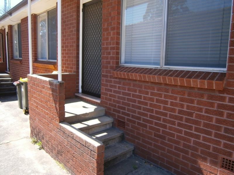 2/32 Poulter St, West Wollongong NSW 2500