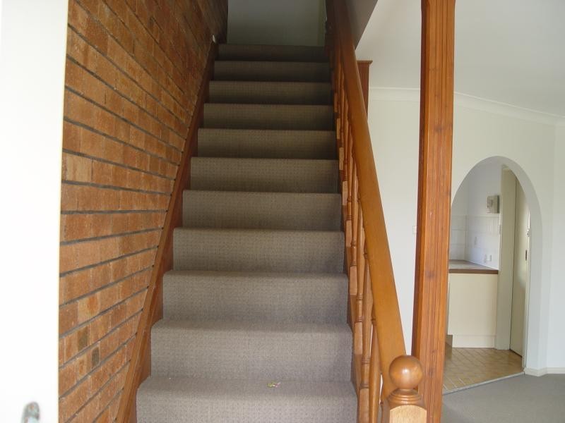 2/3 Lake Pde, East Corrimal NSW 2518