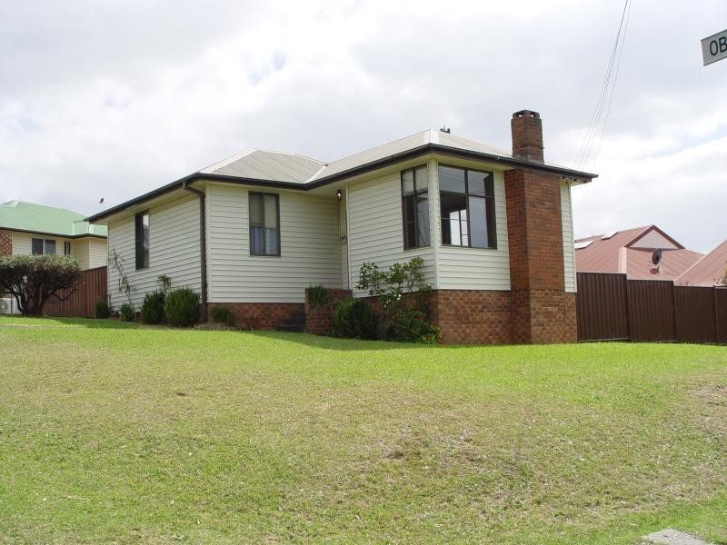 2a O’Brien St, Bulli NSW 2516