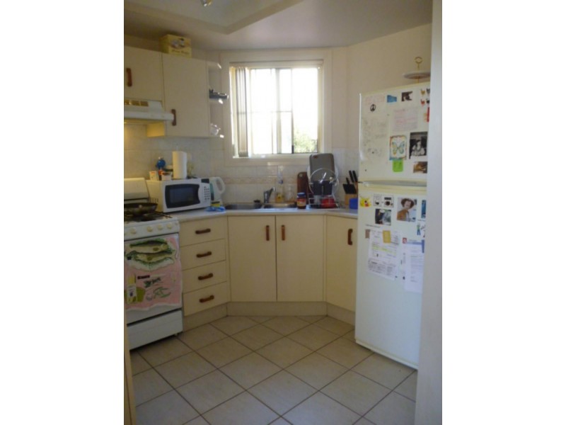 2/20 Cowper St, Fairy Meadow NSW 2519