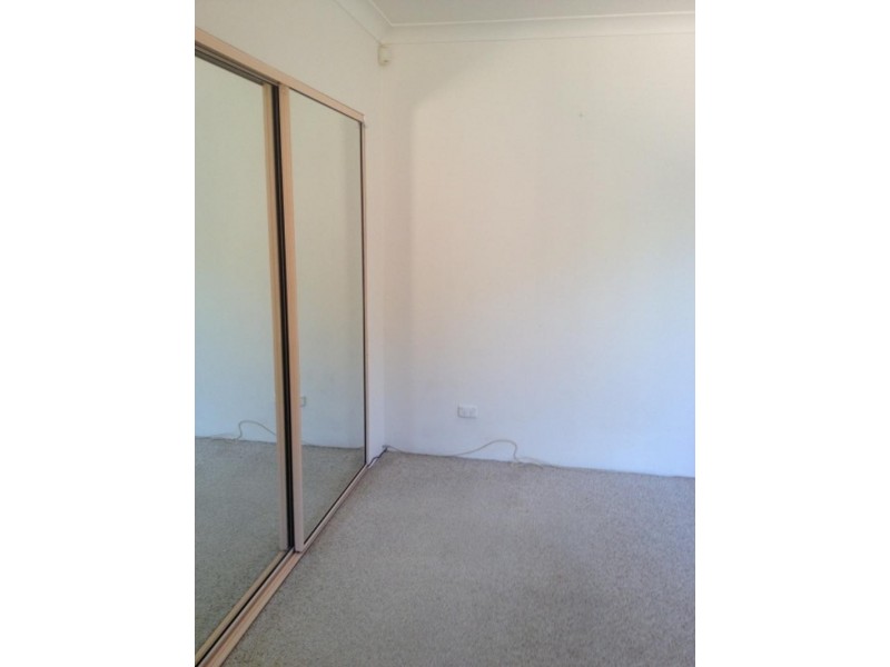3/2 Edward  St, Wollongong NSW 2500