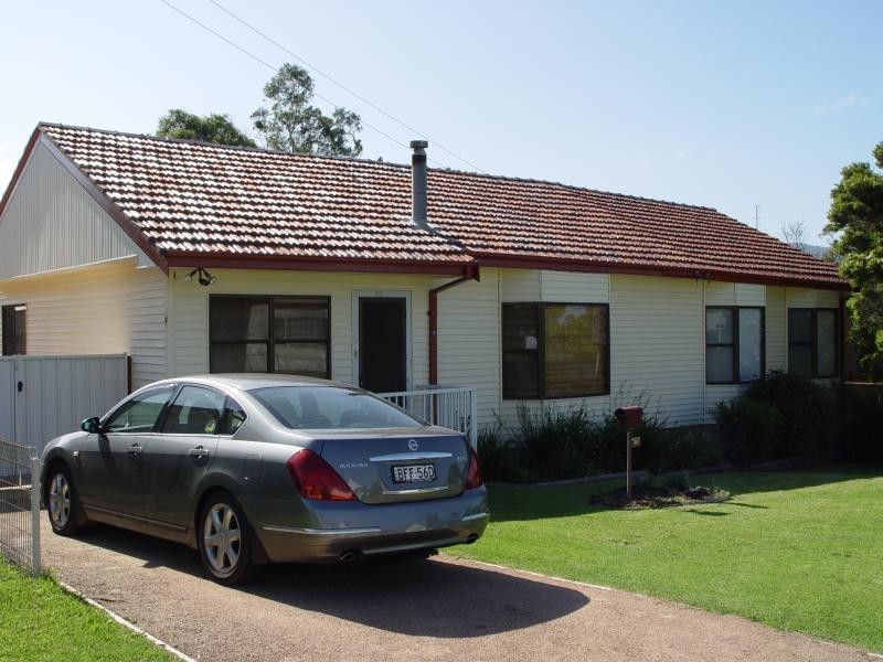 30 Gladstone St, Bellambi NSW 2518