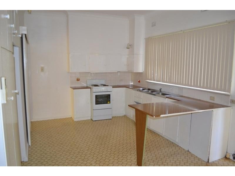 45 Mount Ousley Rd, Mount Ousley NSW 2519