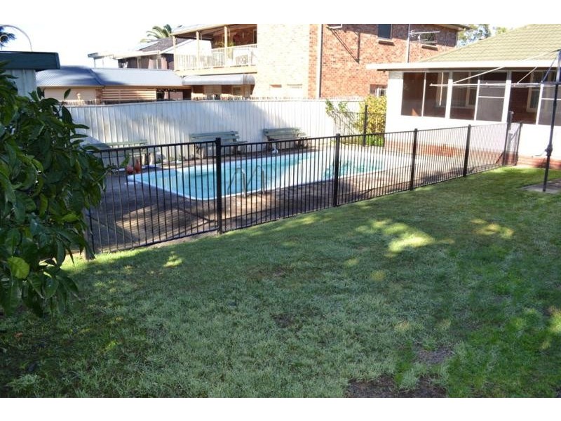 16 Corrie Rd, Woonona NSW 2517
