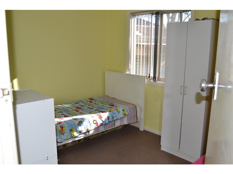 36 Simpson Pde, Albion Park NSW 2527