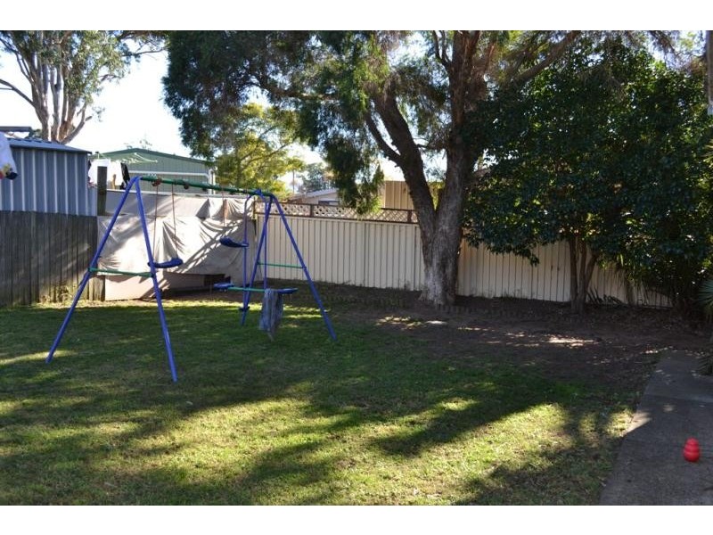 36 Simpson Pde, Albion Park NSW 2527