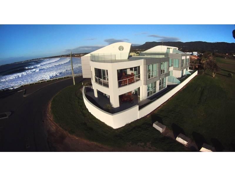 1/2 Kurraba Rd, Woonona NSW 2517