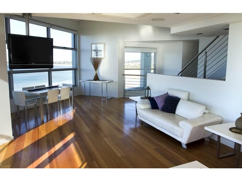 1/2 Kurraba Rd, Woonona NSW 2517