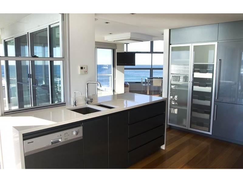 1/2 Kurraba Rd, Woonona NSW 2517