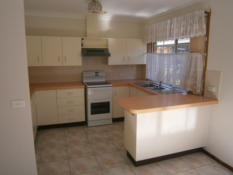 1/3 Florence St, Fairy Meadow NSW 2519