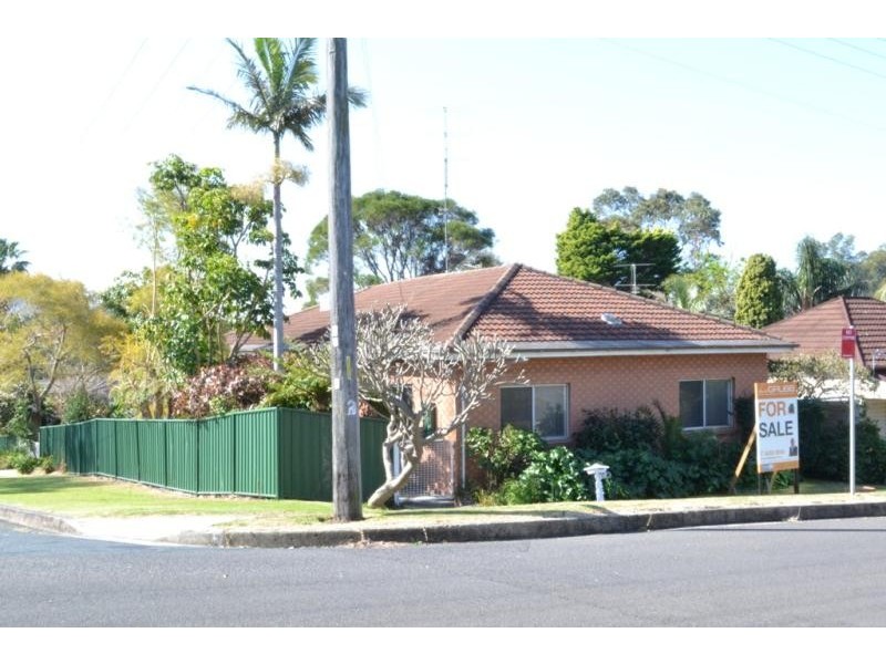 23 Gray St, Woonona NSW 2517