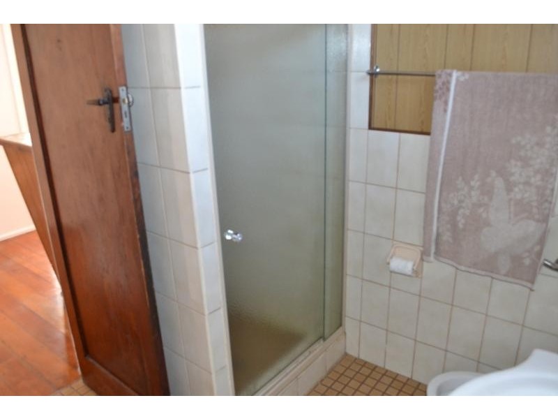 23 Gray St, Woonona NSW 2517