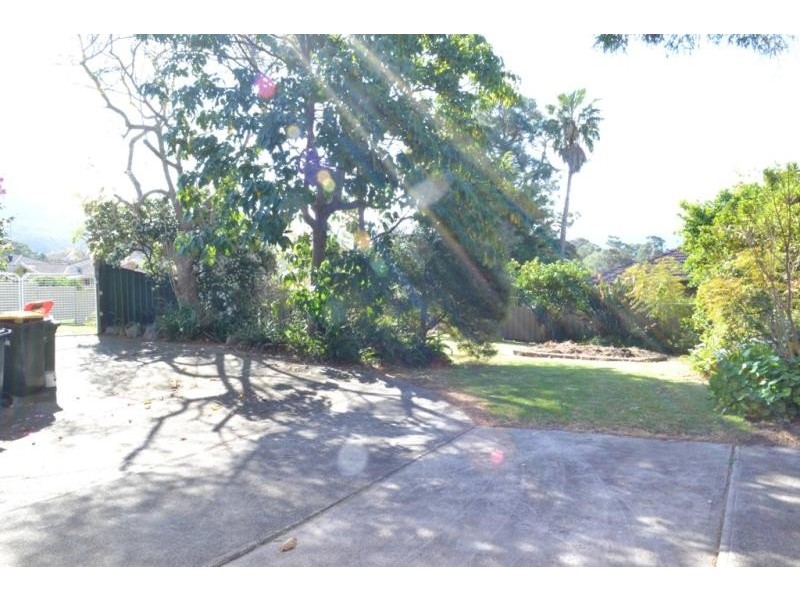 23 Gray St, Woonona NSW 2517