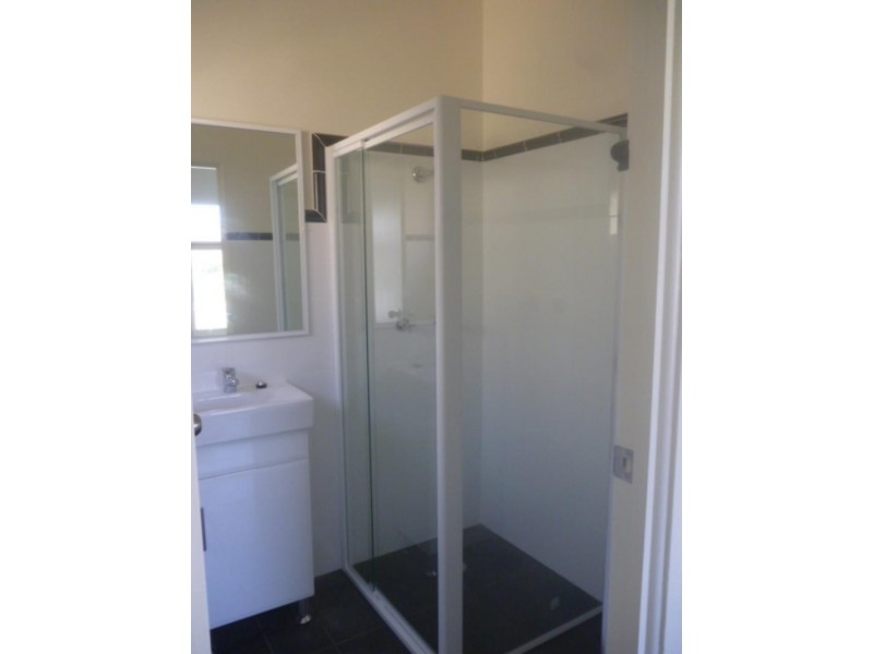 1/12 Jutland  Ave, Coniston NSW 2500