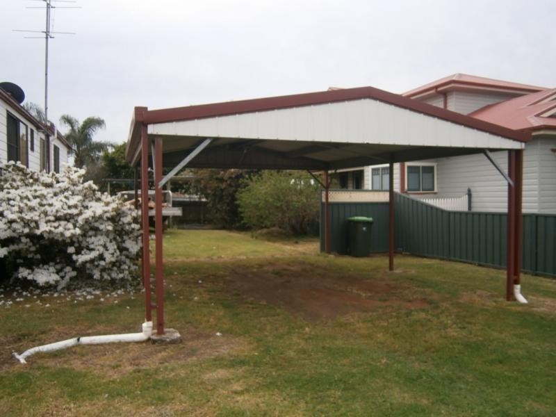 4 Wallace Road, Fairy Meadow NSW 2519