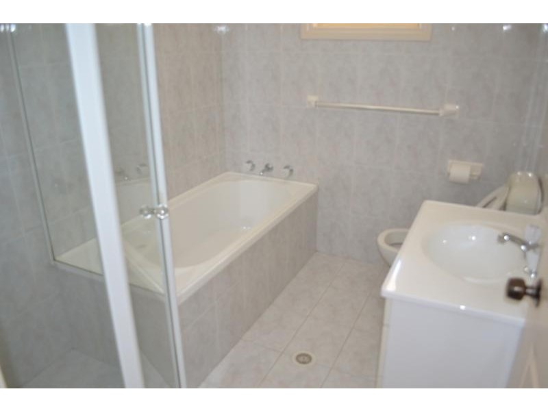 3/33 Farrell St, Balgownie NSW 2519