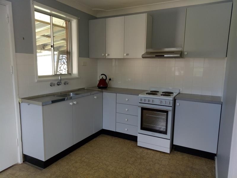 42 Malin  Rd, Oak Flats NSW 2529