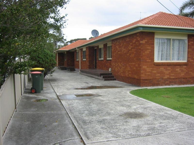 2/63 Lake Pde, East Corrimal NSW 2518