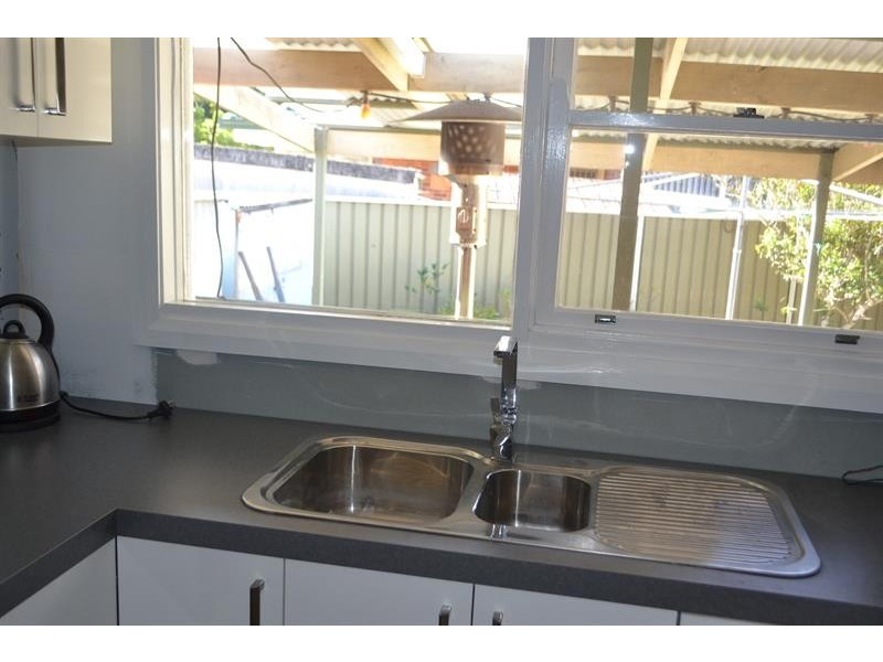 49 Euroka  St, West Wollongong NSW 2500