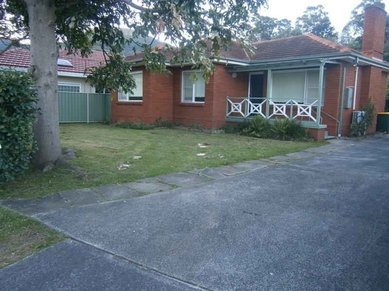 49 Euroka  St, West Wollongong NSW 2500