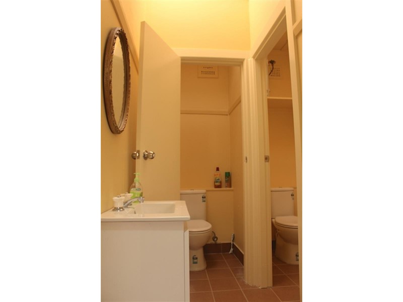 Room 1/81a Wentworth St, Port Kembla NSW 2505
