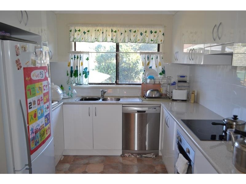 26 Thames St, West Wollongong NSW 2500