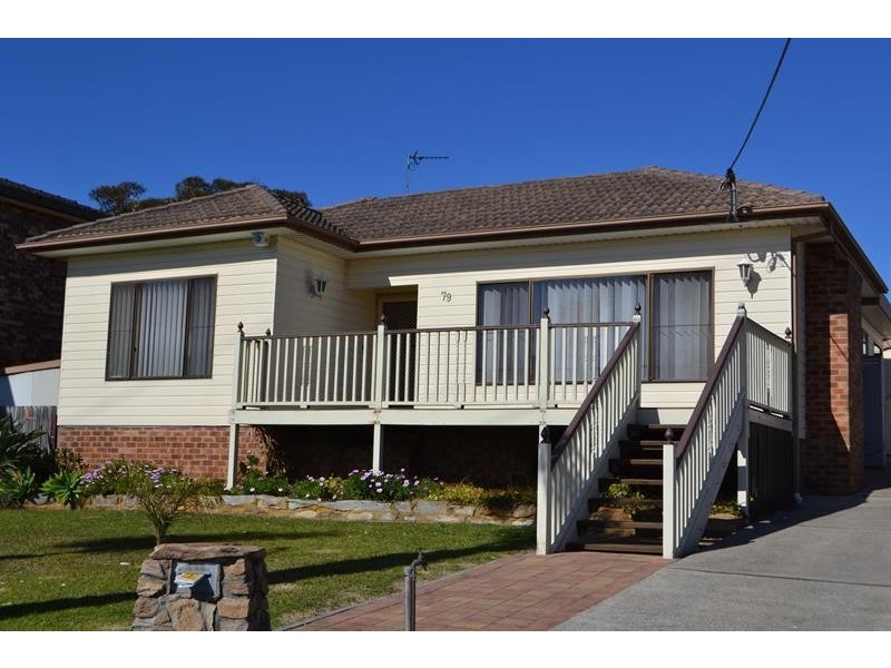 79 Lakeview Pde, Primbee NSW 2502