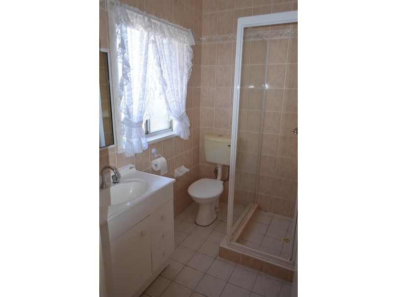 79 Lakeview Pde, Primbee NSW 2502