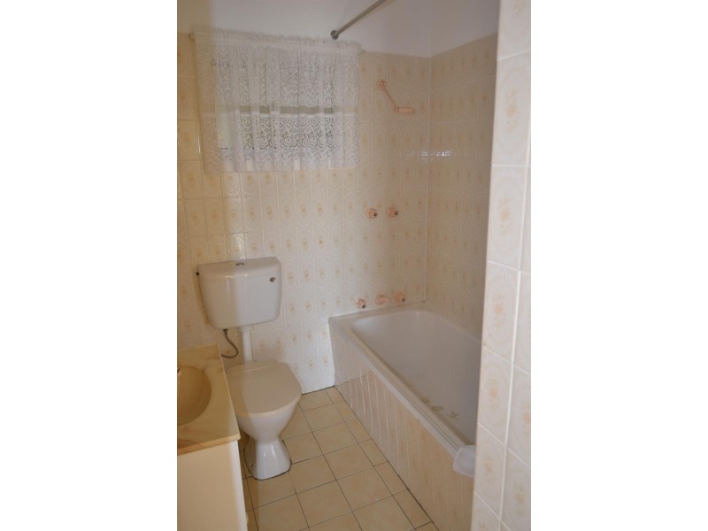 79 Lakeview Pde, Primbee NSW 2502